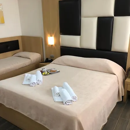 Hotel El Sombrero 3*